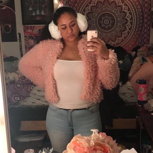 Meet your Posher, Kam - Picture 4 of 7